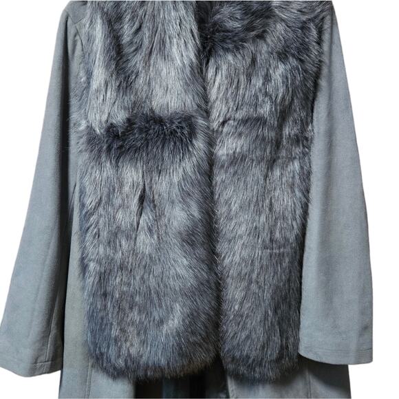 HALSTON Microfiber Zipper Coat with Matching Faux Fur Scarf Wrap - Picture 11 of 15